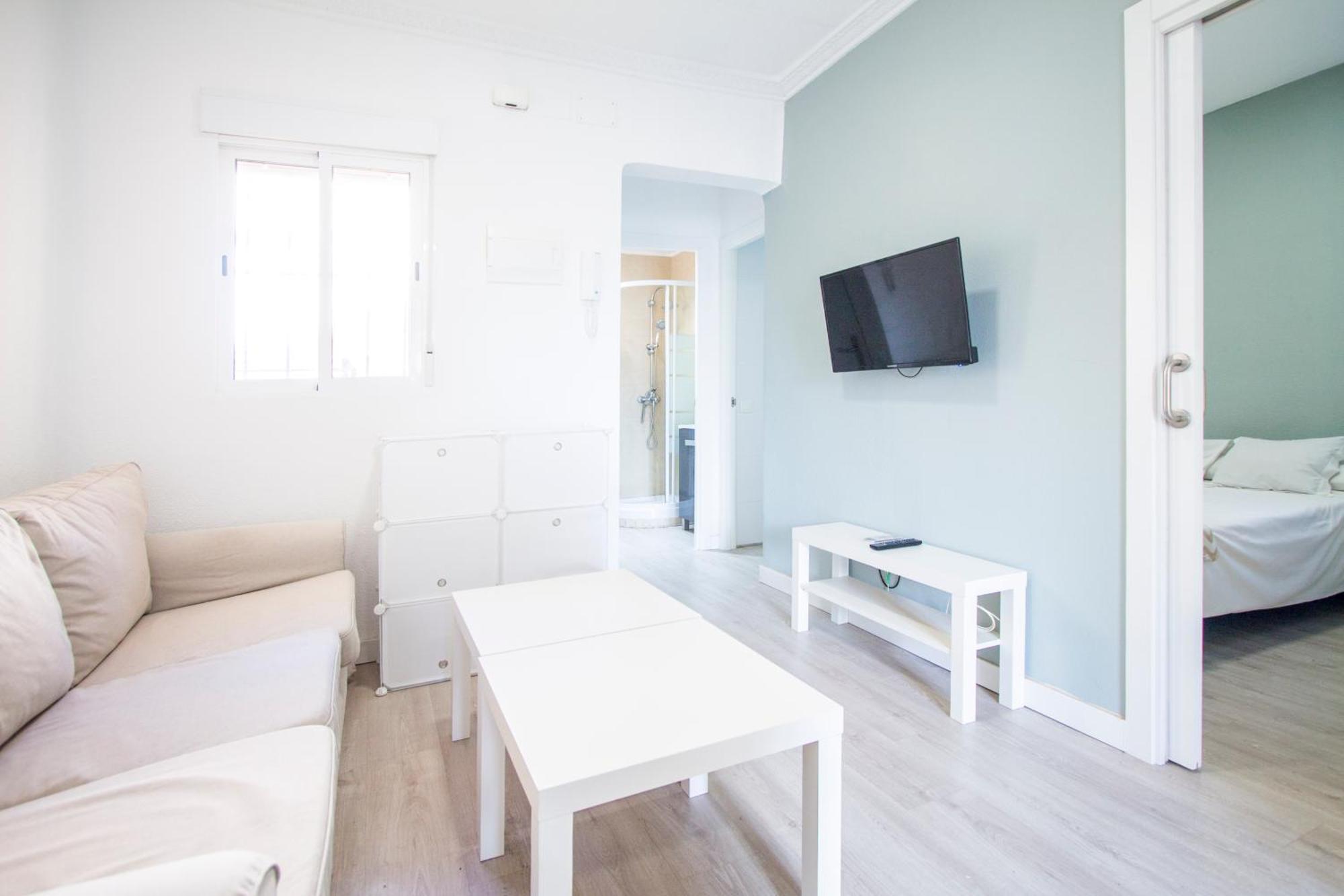 Apartamentos Tetuan Sandino マドリード エクステリア 写真