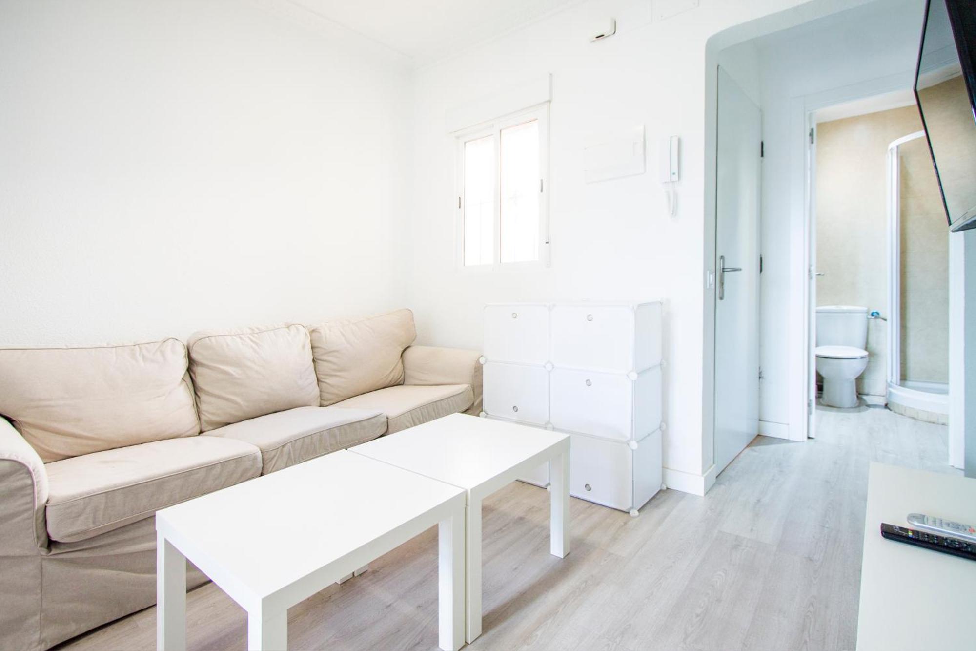 Apartamentos Tetuan Sandino マドリード エクステリア 写真