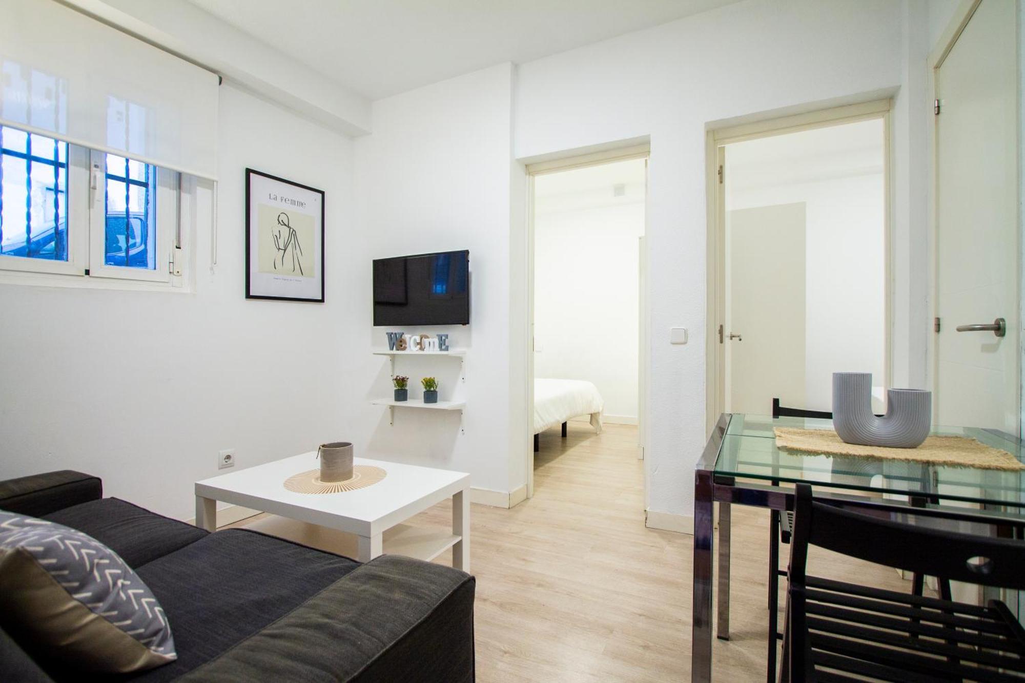 Apartamentos Tetuan Sandino マドリード エクステリア 写真