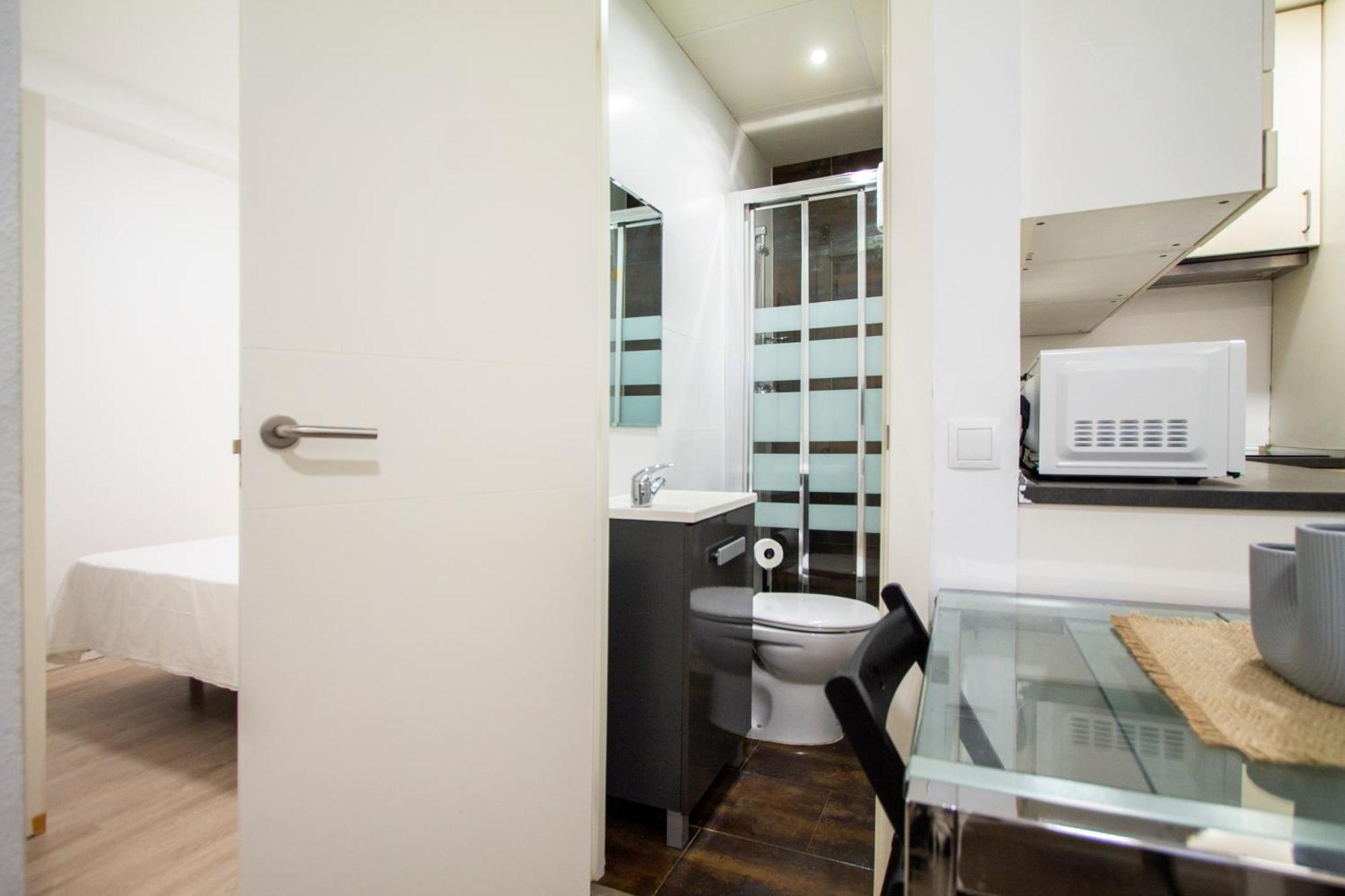Apartamentos Tetuan Sandino マドリード エクステリア 写真