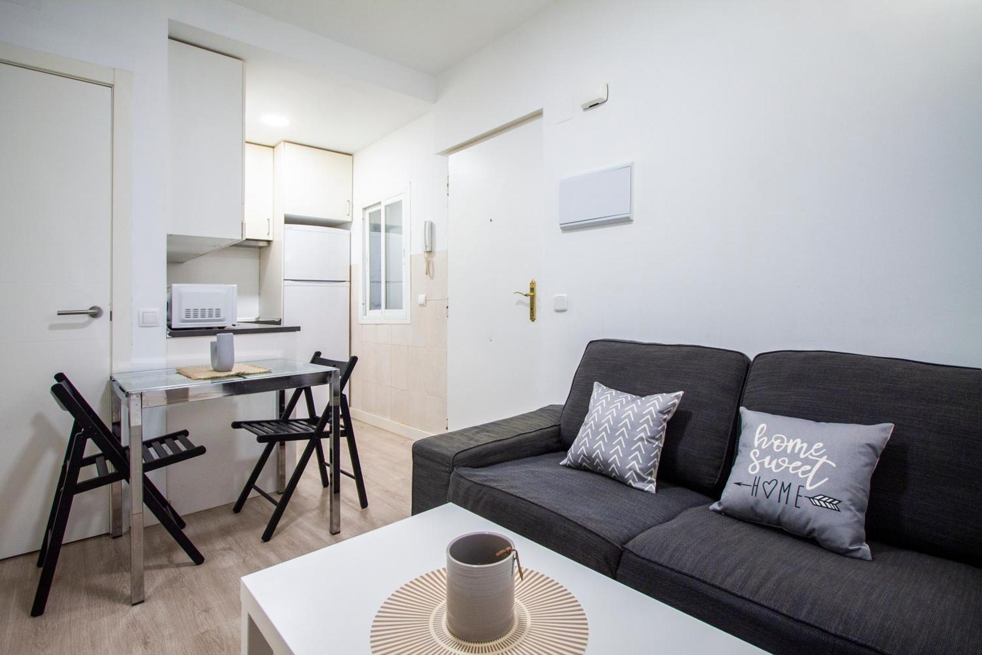 Apartamentos Tetuan Sandino マドリード エクステリア 写真