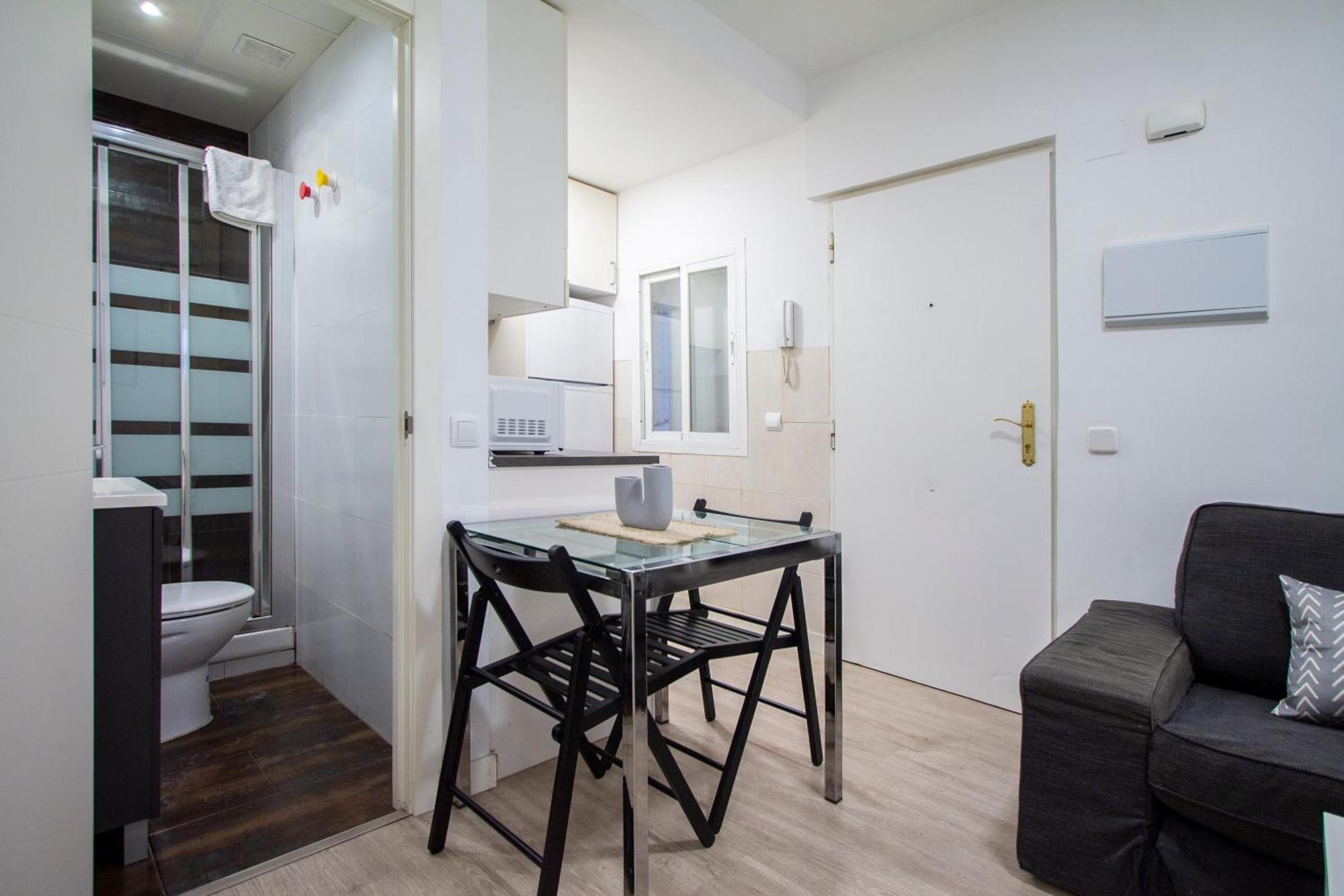 Apartamentos Tetuan Sandino マドリード エクステリア 写真