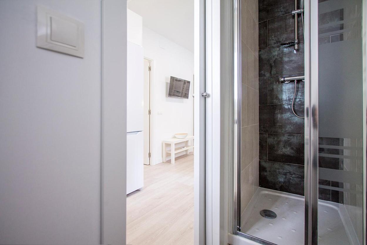 Apartamentos Tetuan Sandino マドリード エクステリア 写真