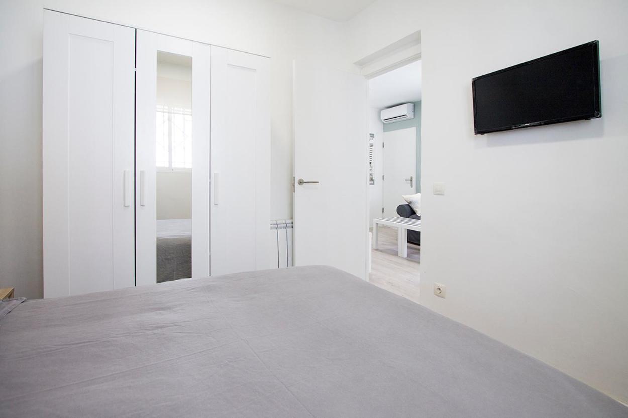 Apartamentos Tetuan Sandino マドリード エクステリア 写真