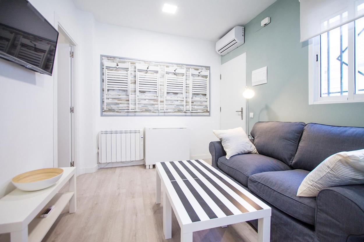 Apartamentos Tetuan Sandino マドリード エクステリア 写真