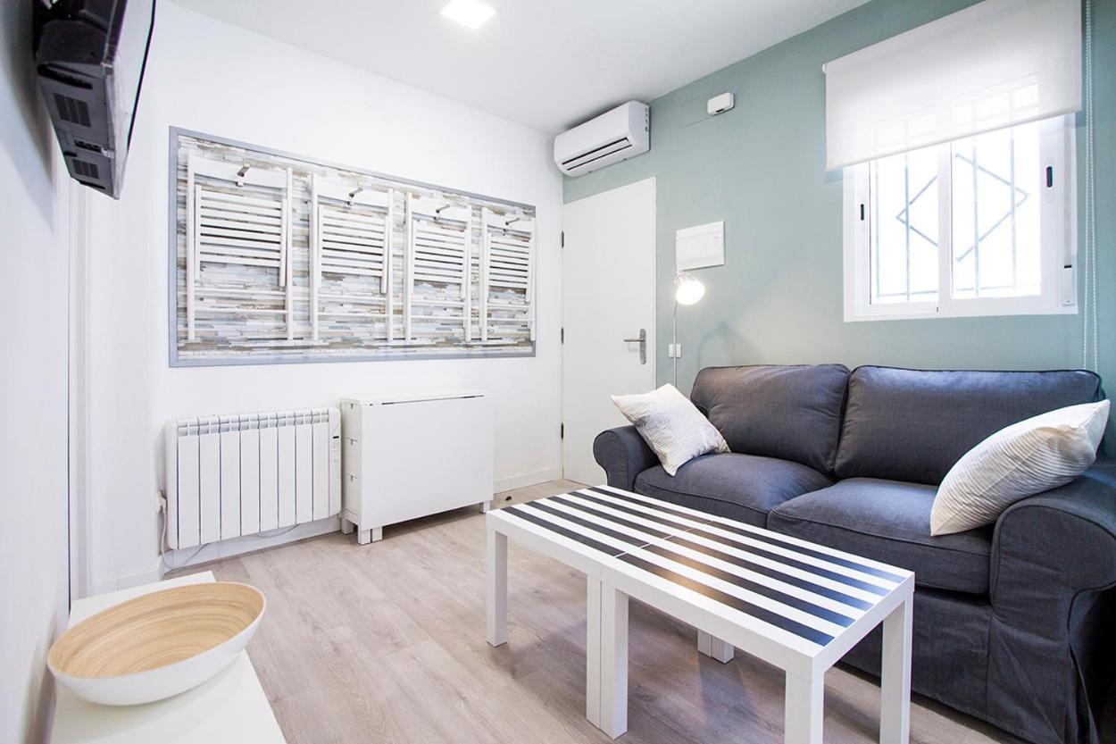 Apartamentos Tetuan Sandino マドリード エクステリア 写真