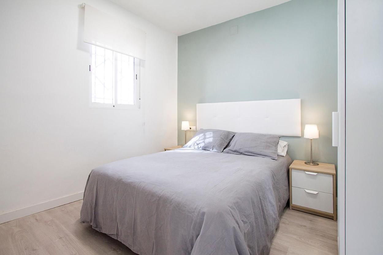 Apartamentos Tetuan Sandino マドリード エクステリア 写真