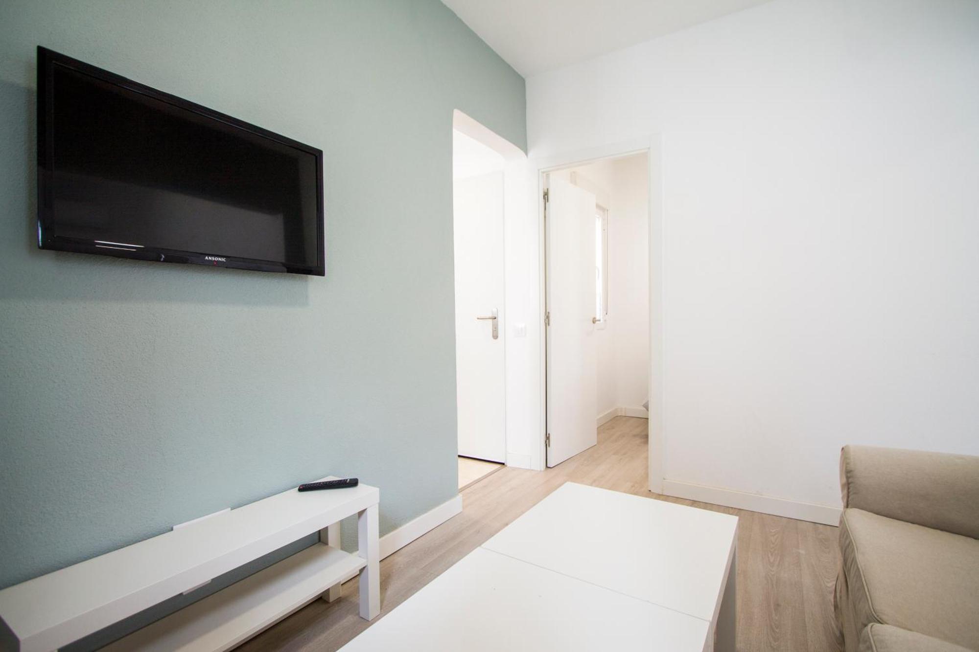 Apartamentos Tetuan Sandino マドリード エクステリア 写真