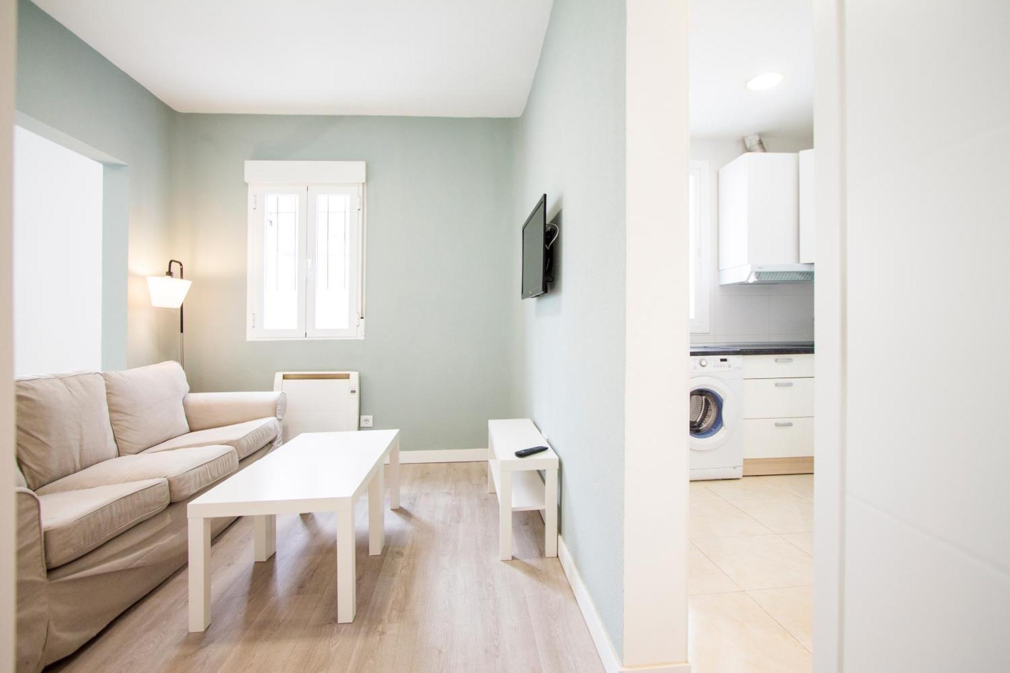 Apartamentos Tetuan Sandino マドリード エクステリア 写真