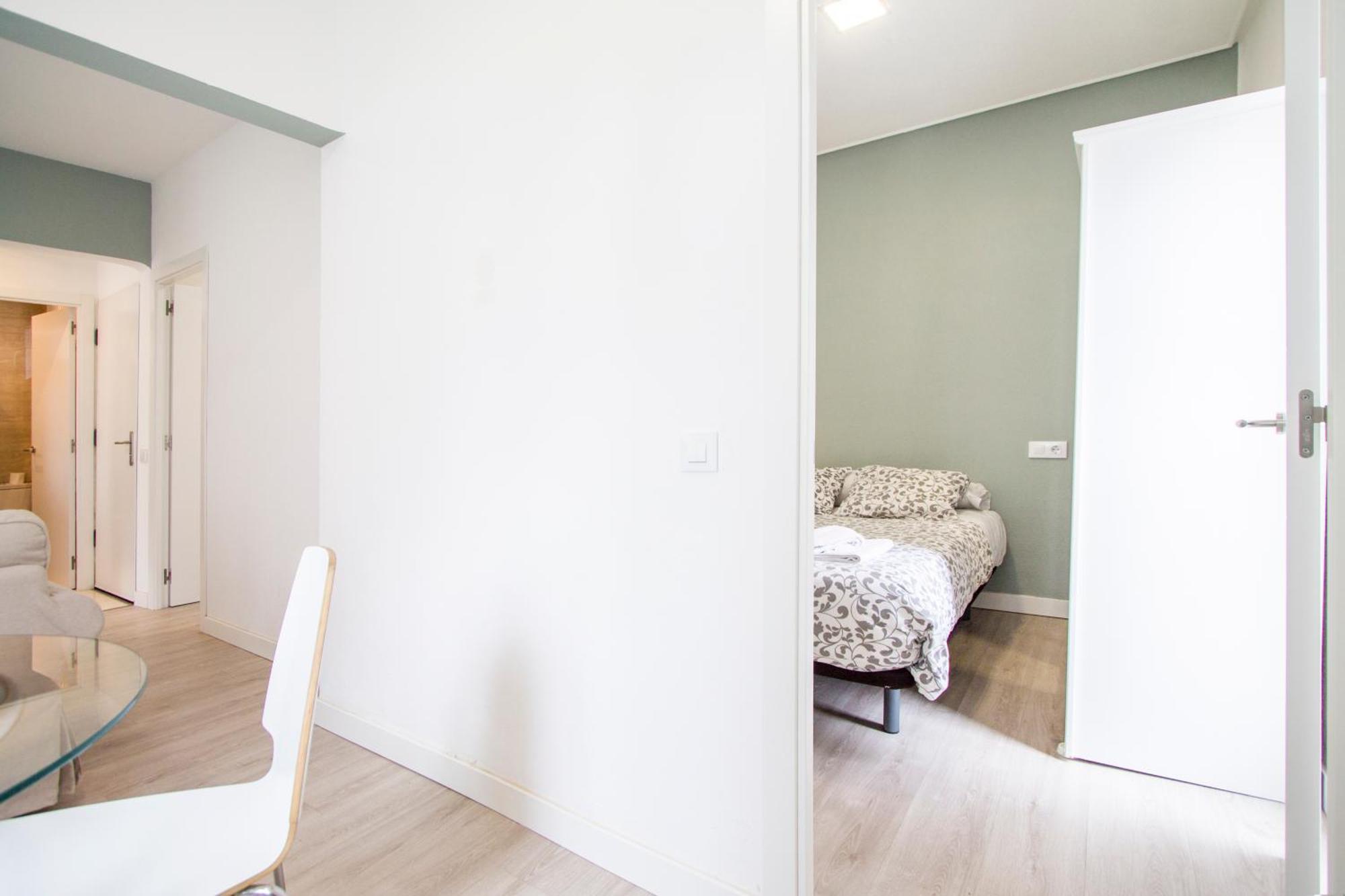 Apartamentos Tetuan Sandino マドリード エクステリア 写真