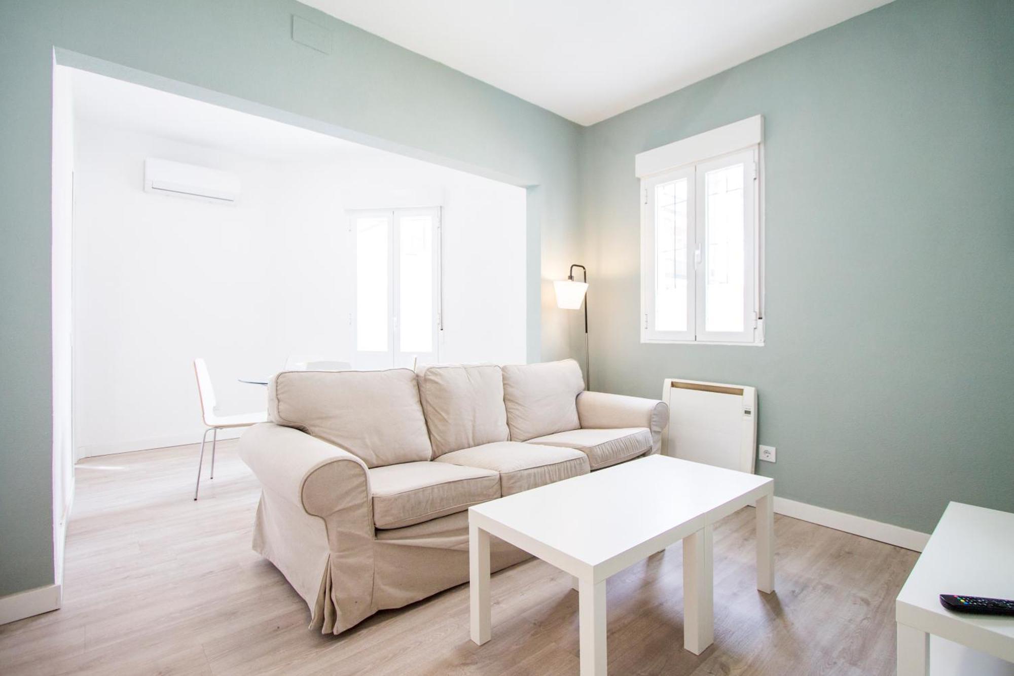 Apartamentos Tetuan Sandino マドリード エクステリア 写真